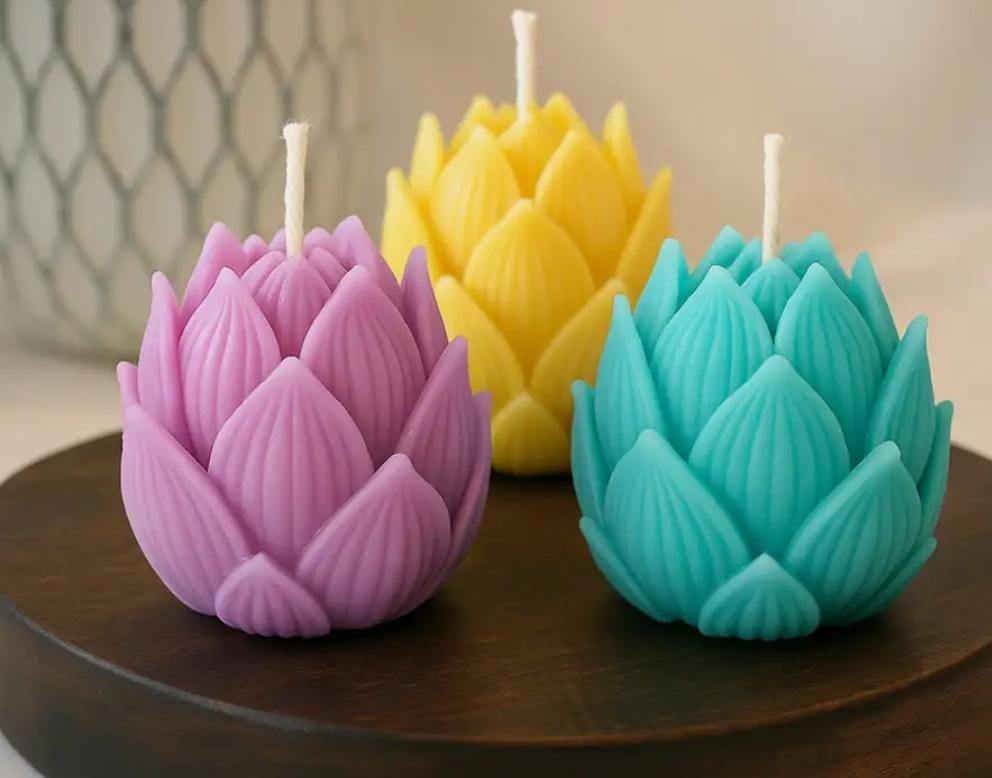 Lotus candle